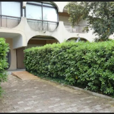 Charmant Studio Villeneuve-Loubet Exterior foto